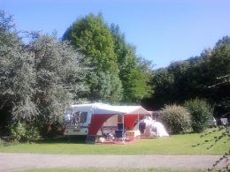 Emplacement caravane Camping du Lac Argelès-Gazost